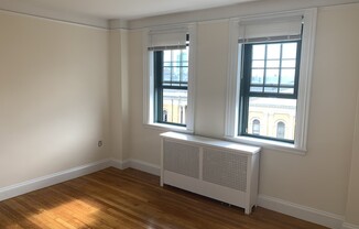 Studio, 1 bath, 350 sqft, $1,500, Unit 84