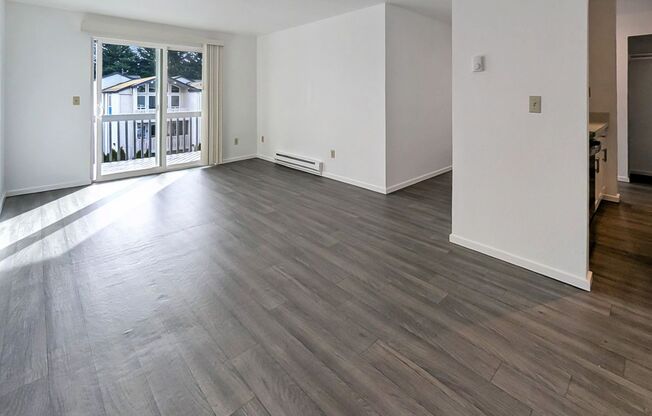 2 beds, 1 bath, 830 sqft, $1,895, Unit 406