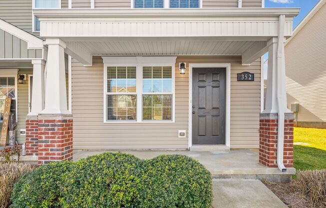 Beautiful 2 Bedroom 2 1/2 Bath Condo For Rent Near Beachaven Vineyard!