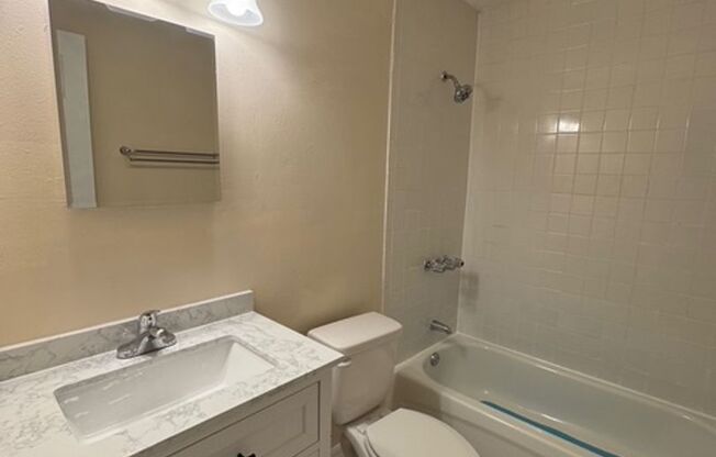 2 beds, 2 baths, $1,800, Unit Unit A