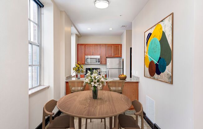 2 beds, 1 bath, 927 sqft, $1,365, Unit 104