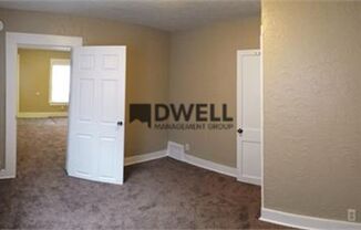 2 beds, 1 bath, $1,000, Unit 1