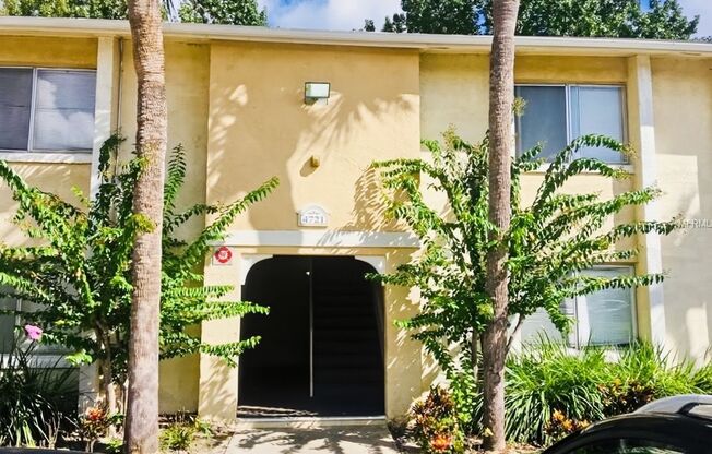 2/2 Condo in Millenium Palms