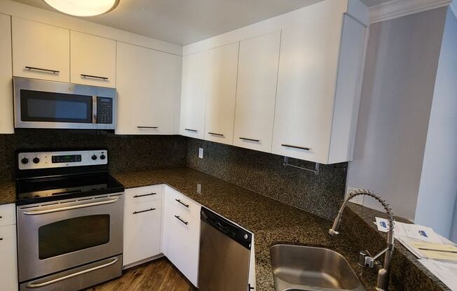 2 Bedroom Upper Unit in UTC