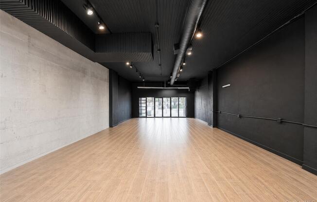 1077 BROADWAY