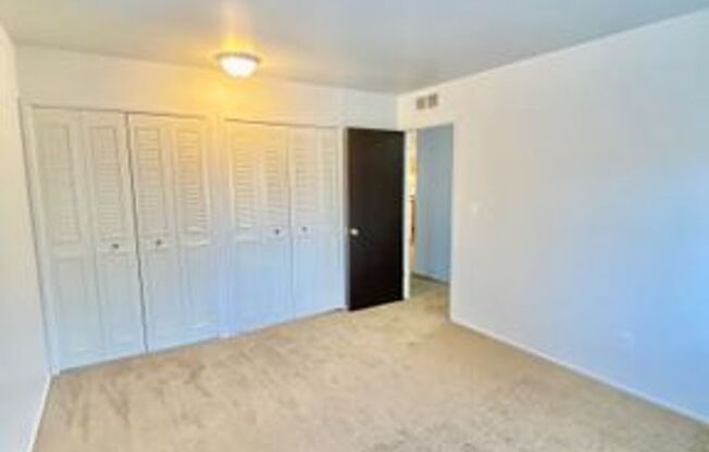 2 beds, 1 bath, 850 sqft, $1,345, Unit 810