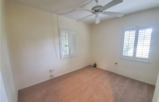 ANNUAL RENTAL 2/1 COTTAGE