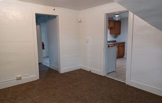 1 bed, 1 bath, $695, Unit 2