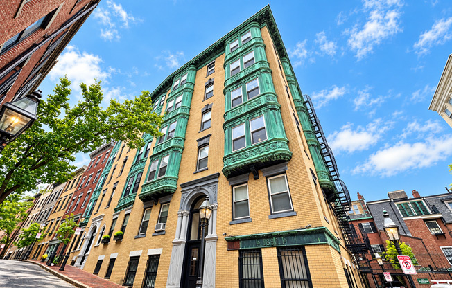 108 Myrtle St.