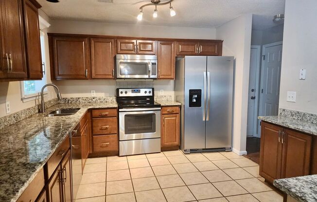 4 beds, 2.5 baths, $3,300