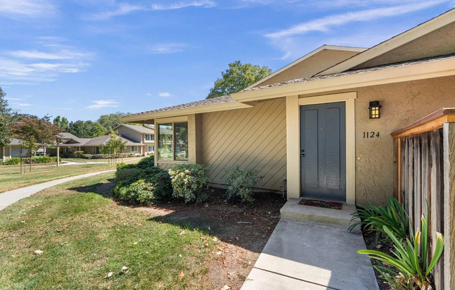 1124 LONGBRANCH CT