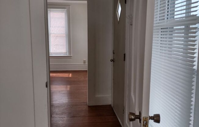 3 beds, 1 bath, $1,350