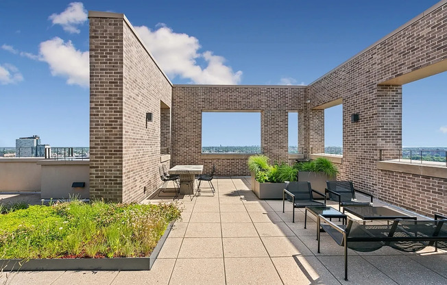 Studio, 1 bath, $2,795, Unit 18F