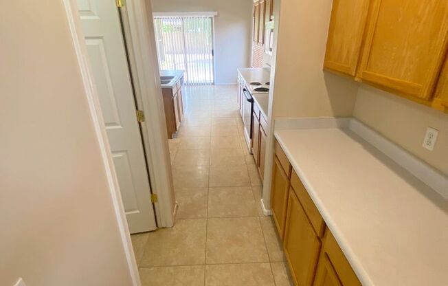 3 Bedroom 2 Bathroom - Windmill Ranch Beauty