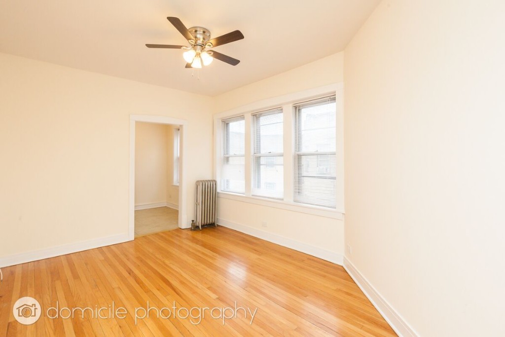 903 W Altgeld St, Chicago IL 3B