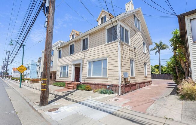 221 Pacific Ave #1 - 1 bedroom | 1 bath | Lower unit