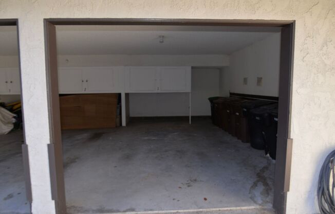 2 beds, 1.5 baths, 800 sqft, $2,700, Unit #1