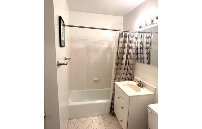 Studio, 1 bath, $3,395, Unit 16S