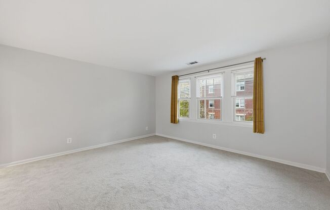 1 bed, 1 bath, $1,928, Unit Unit #4
