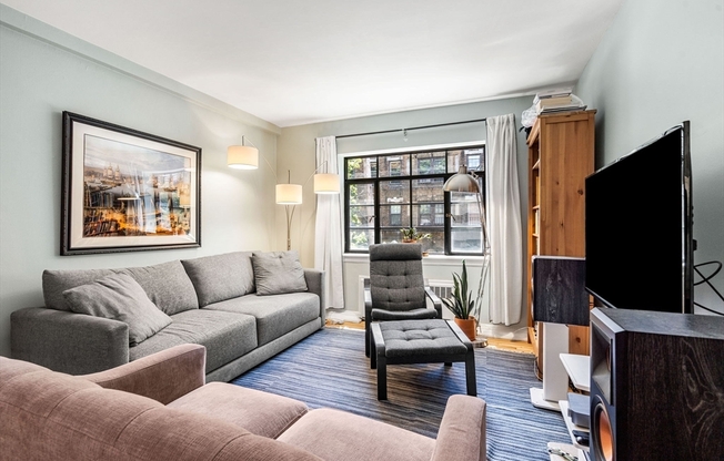 69 Strathmore Rd
