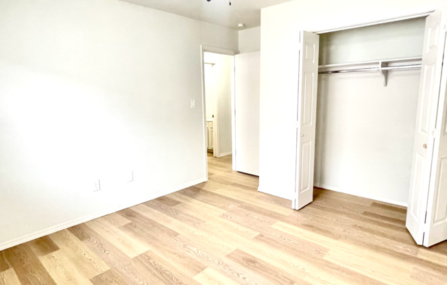 2 beds, 1 bath, 900 sqft, $1,100, Unit 507B