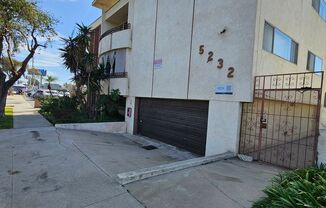 2 beds, 2 baths, $3,150, Unit 8