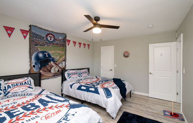 2 beds, 1.5 baths, 941 sqft, $1,725