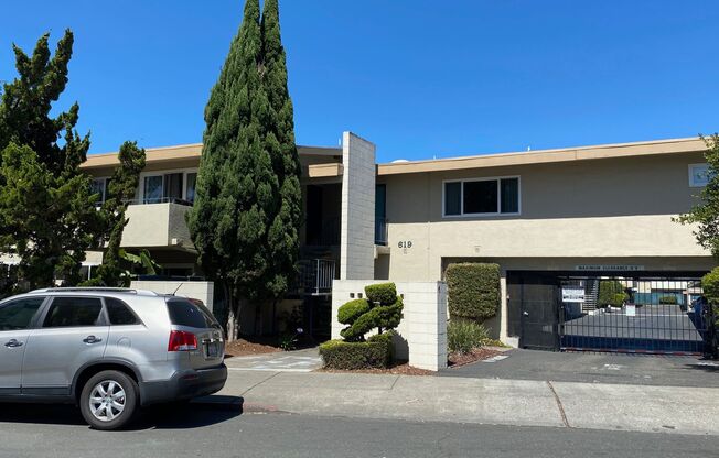 619 Willow #B- 30 % Rental FEE