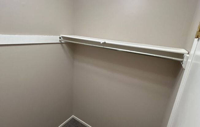 1 bed, 1 bath, 615 sqft, $859, Unit 111