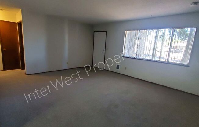 2 beds, 1 bath, 809 sqft, $1,650, Unit 5225