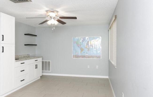 12111 MEADOWBROOK LN