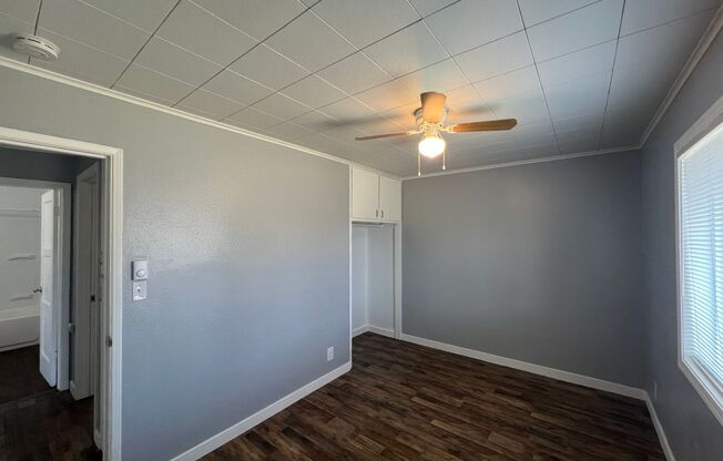 2 beds, 1 bath, 1,000 sqft, $1,495, Unit 14500-14516