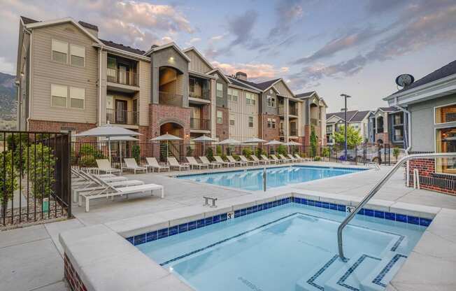 the pool at the outlook apartments worth