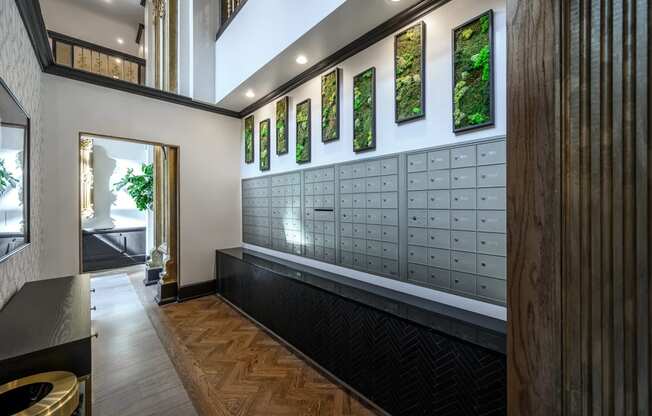 Sheridan Plaza Mailroom