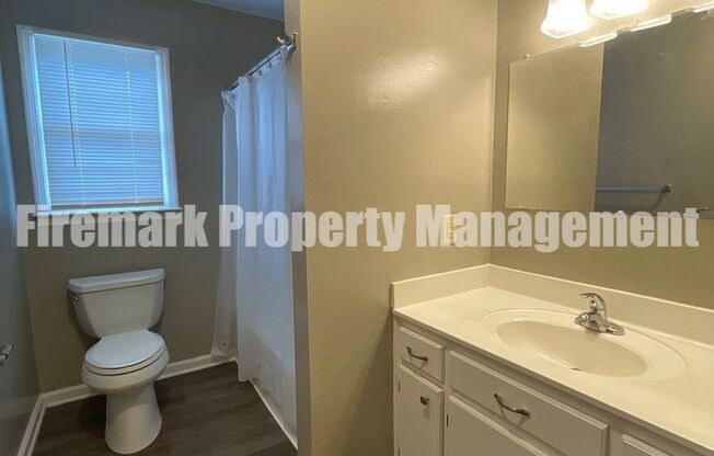 2 beds, 1 bath, $1,399