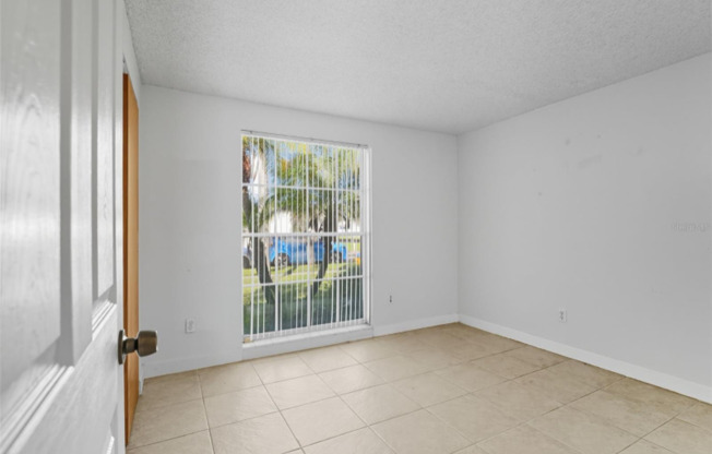 7923 WOODVINE CIR
