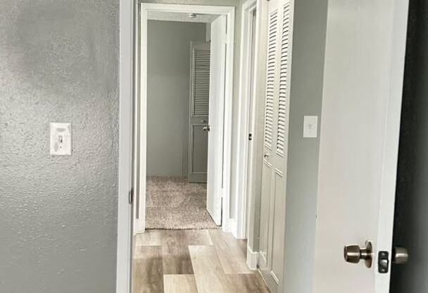 3 beds, 1 bath, 945 sqft, $1,600, Unit 1326 L1