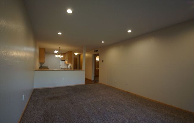 1 bed, 1 bath, 780 sqft, $1,474, Unit 111