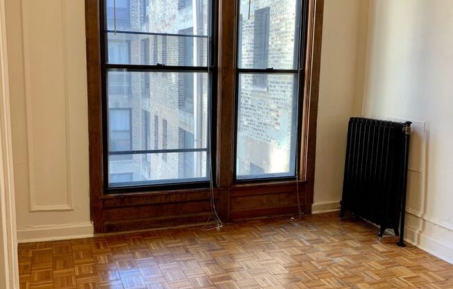 Studio, 1 bath, 350 sqft, $1,355, Unit 530-311