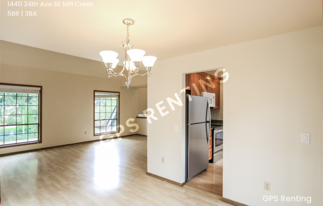 Beautiful 5 Beds, 3 Baths, home!