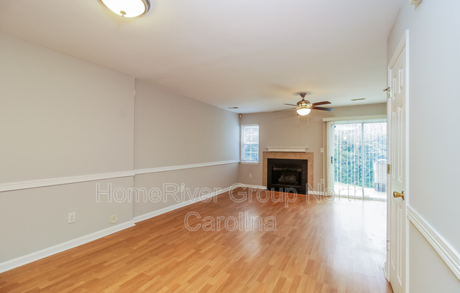 3719 WINBORNE LN