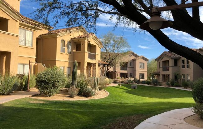 Luxury DC Ranch Condo - Walk to Market Street