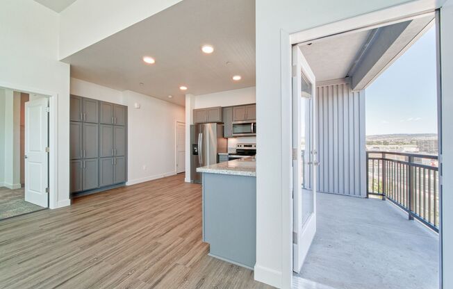 2 beds, 2 baths, 1,012 sqft, $1,810, Unit 122