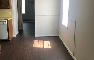 1 bed, 1 bath, 728 sqft, $595, Unit 4