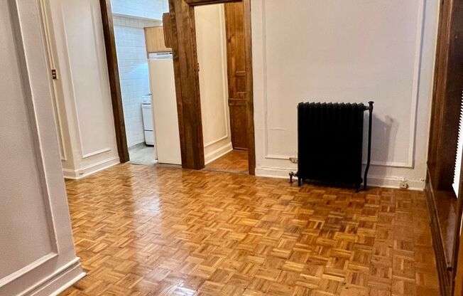Studio, 1 bath, 300 sqft, $1,335, Unit 530-215