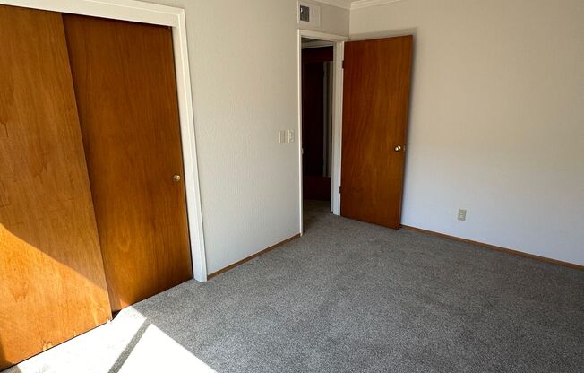 2 beds, 1 bath, $3,095, Unit Unit 2