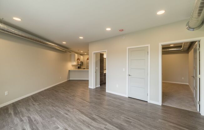 1 bed, 1 bath, 816 sqft, $1,250, Unit 409