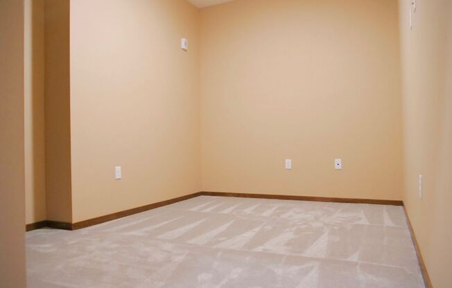 1 bed, 1 bath, 612 sqft, $1,350, Unit 421 - Manhattan