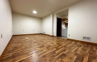 1 bed, 1 bath, $625, Unit Apt. G