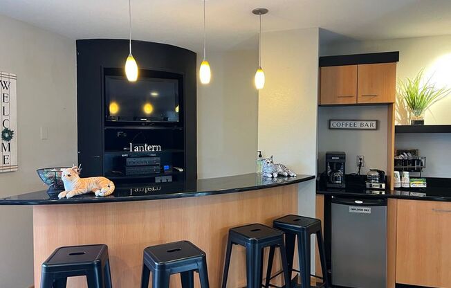 2 beds, 1.5 baths, 956 sqft, $995, Unit 1103-3